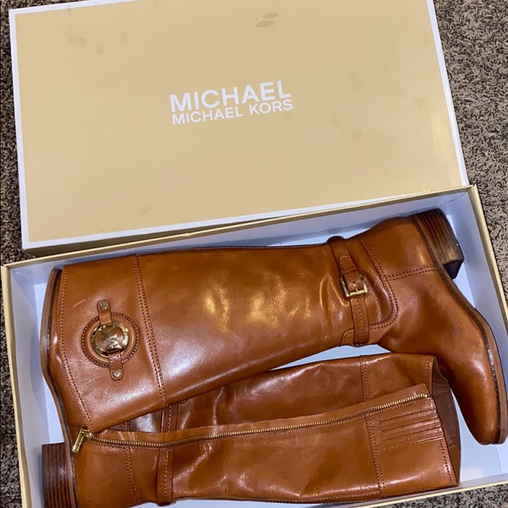 Micheal Kors Leather boots